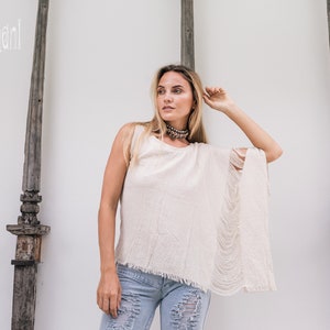 Asymmetric Boho Top ∆ Women Tshirt ∆ Bohemian Blouse ∆ Raw Cotton Top ∆ Organic Clothing Lounge Shirt ∆ Oversized Ripped Tshirt / Off White