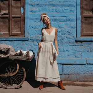 Simple white summer dress discount