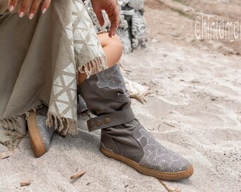 Sugar shop boots origami