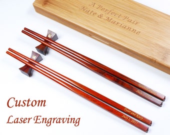 Custom Two Pairs Gold Coloring Letters Engraving Red Suanzhi Wood Chopsticks, Two Chopstick Rests,  Bamboo Box Set Christmas Gift