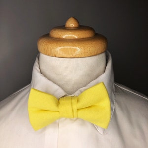 Yellow linen baby bowtie / boys bowtie / children&#39;s bowtie