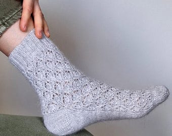 Knitting Pattern - Tiny Tulips Socks (Child and Adult sizes)