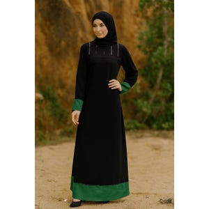 Black and Green Kashibo Abaya: Embroidered Muslim Long Gown with Hijab