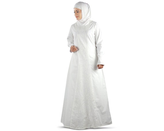 Pin by Rəvanə on ❤️Allah❤️ | Muslimah fashion outfits, Muslim fashion dress,  Muslim fashion outfits