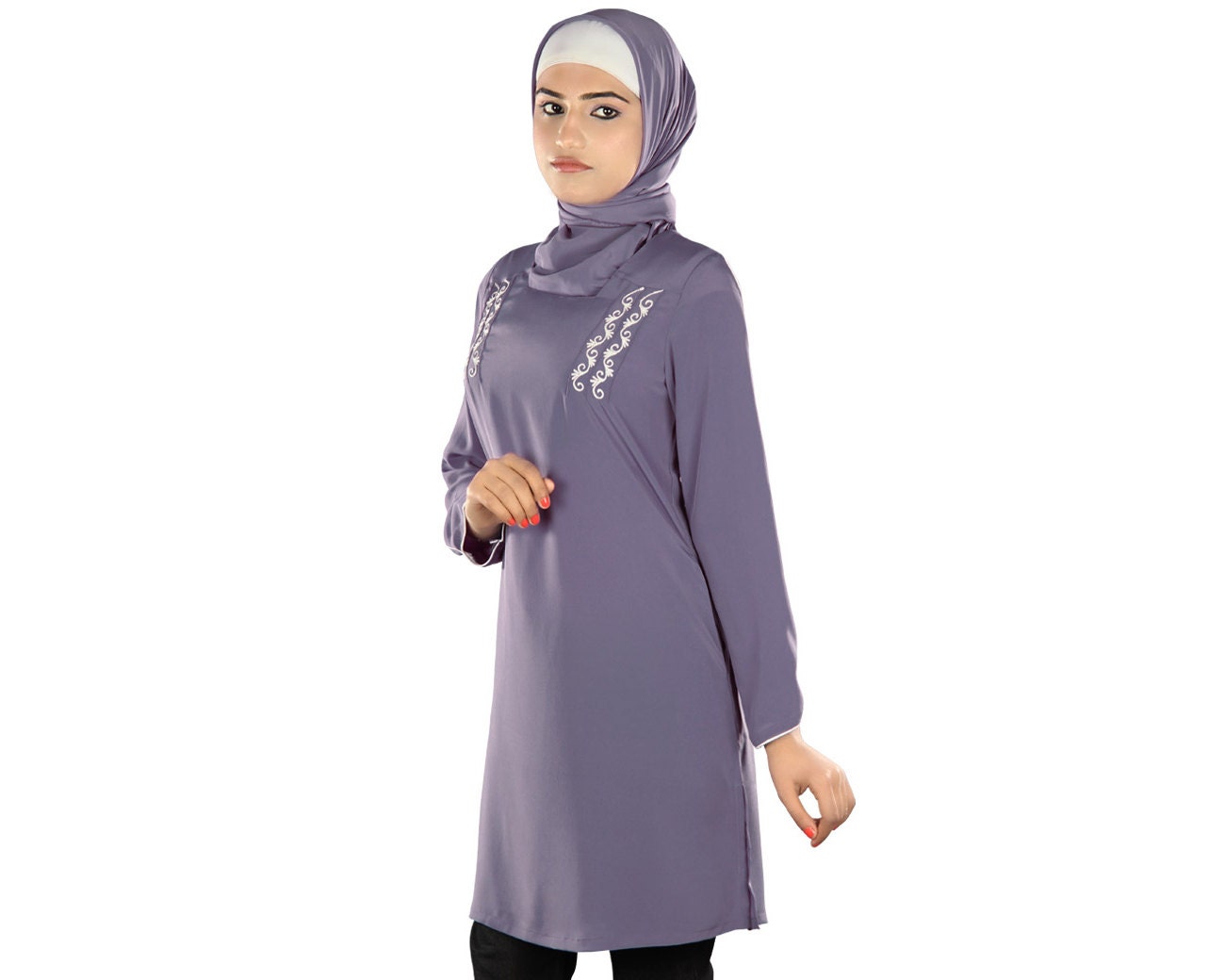 Одежда для мусульманских женщин интернет. Amina shop мусульманская одежда. Мусульманская одежда для женщин. Мусульманские костюмы для женщин. Туники для мусульманок.
