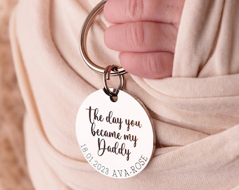 New Dad Gift - New Daddy - New Baby Gift - Personalised Keyring - Gift from Baby - Baby Birth Gift - Personalized Keychain - Daddy Keyring