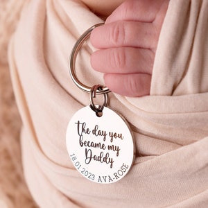 New Dad Gift - New Daddy - New Baby Gift - Personalised Keyring - Gift from Baby - Baby Birth Gift - Personalized Keychain - Daddy Keyring