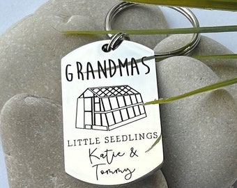 Gardening Gift - Gift for Grandma - Greenhouse Gift - Gift for Gardener - Personalised Keyring - Grandad Keychain - Grandma Keyring - Plants