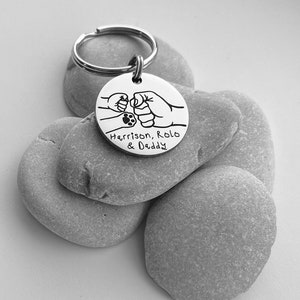 Fist Bump with Paw Gift for Daddy Personalised Daddy Gift Daddy Keyring Gift for Dad Dad Gifts Daddy Gifts Gift for Him Xmas image 6