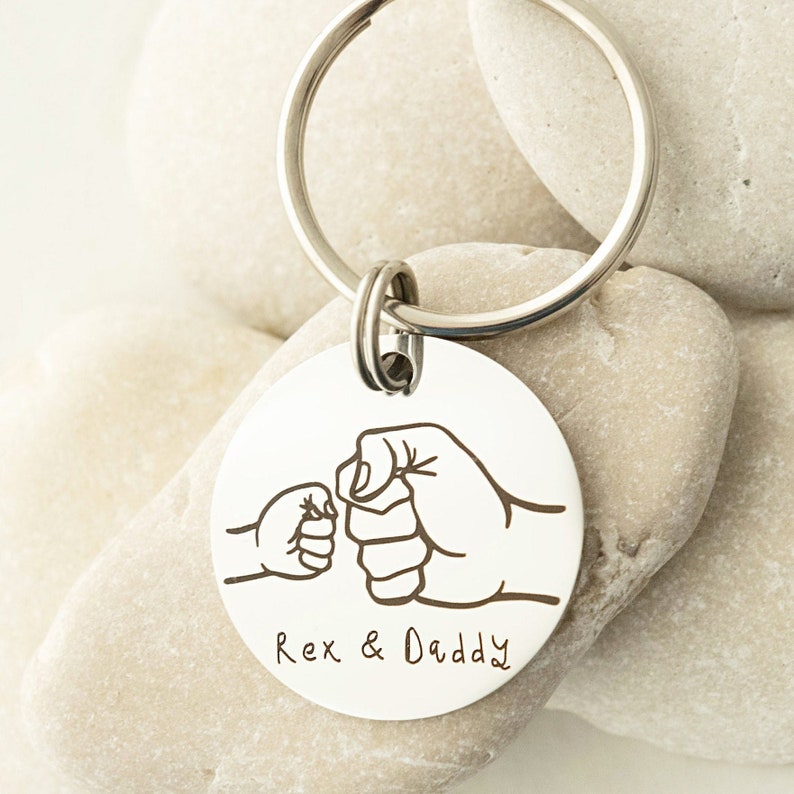 Personalised Gift for Dad Daddy Grandad, Fathers Day Keyring, Personalized Keychain, Christmas Idea, Engraved 1 FIST
