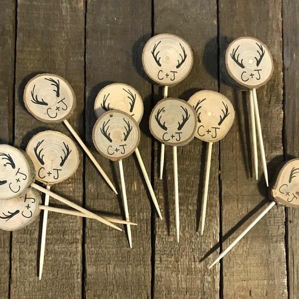 Antler Rustic Wedding Cupcake Toppers Custom Initials Antlers Deer Stag Hunter Hunt / Bridal Shower Party Picks / Wood Circle Cupcake Picks