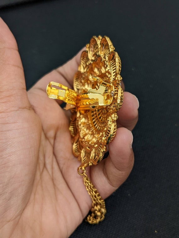 Buy Hair Clips / 2 Designs / Round Design Hair Clip / Bridal Online in India - Etsy Buy Hair Clips / 2 Designs / Round Design Hair Clip / Bridal Online in India - Etsy