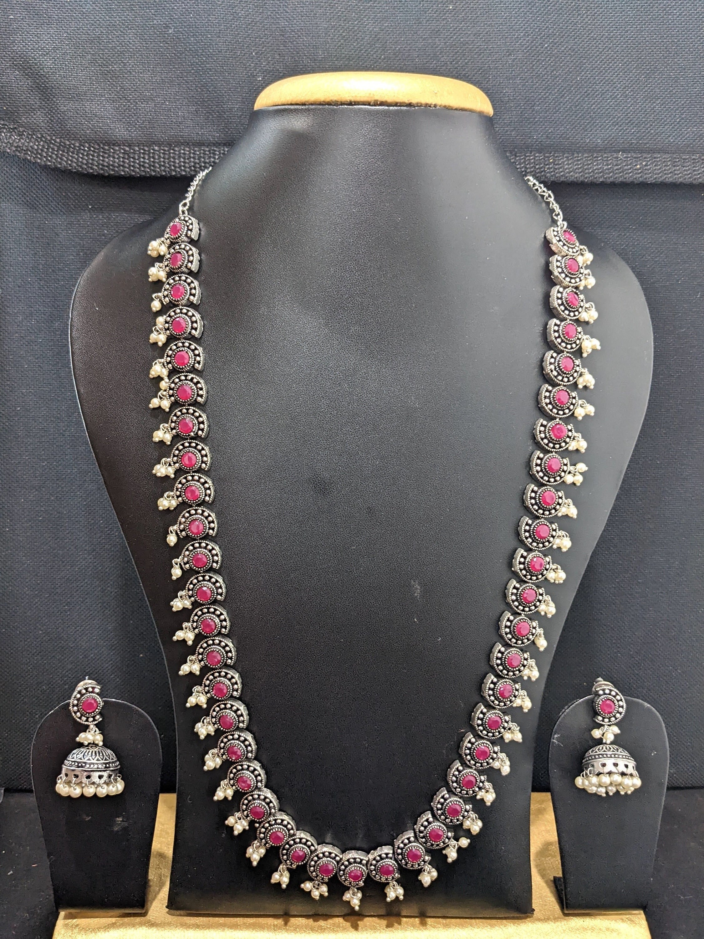 Cut Circle Design Long Necklace Set 