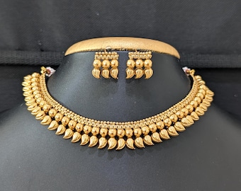 Mango design Choker set / Indian Jewelry set / Gold plated Indian traditional choker necklace stud earrings / Simple Elegant Set / Chokers