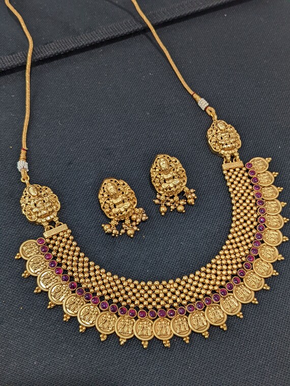 Broad pendant designs sale
