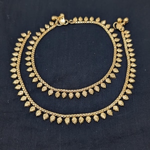 Blatt Design Fußkettchen / Payal / Goulsu / Traditionelle vergoldete indische Fußkettchen / Indisches Payal / Festliche Kleidung / Brautmode Payal / Frauen Payal