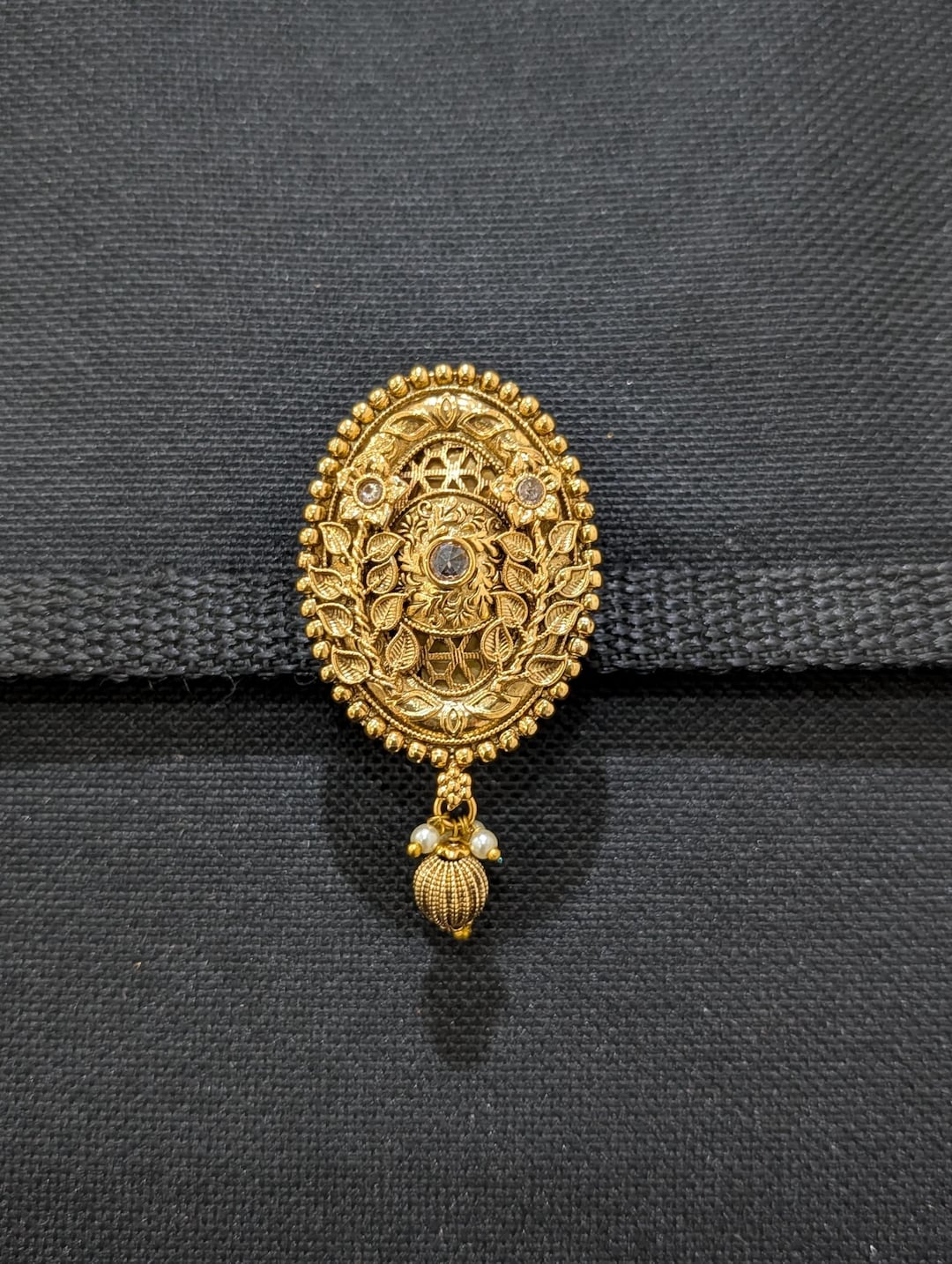 Sample Saree Pin Antique Gold Plated Saree Brooch - Saree Pin / Indian Traditional ...
