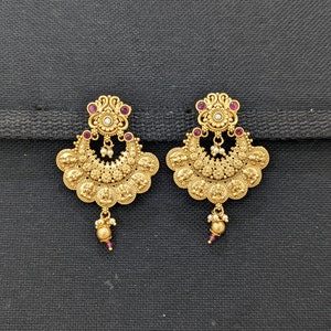 Goddess Lakshmi Kemp Earrings / Chandbali Earrings / Traditional yellow matte Gold plated Earrings / South Indian Earrings / Bridal Earrings