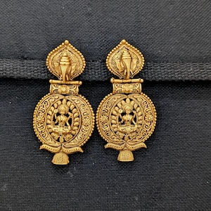 Grand Chandbali Earrings / Traditional Antique Gold plated Earrings / South Indian Bridal Earrings / Temple Jewelry / Party wear Jewelry