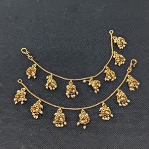 Kaan mein jhumka design best sale