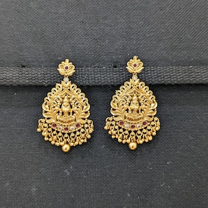 Navratri wear Kemp Earrings / Antique gold plated Chandbali Earrings / Temple Jewelry / South Indian Traditional Goddess Lakshmi Earrings