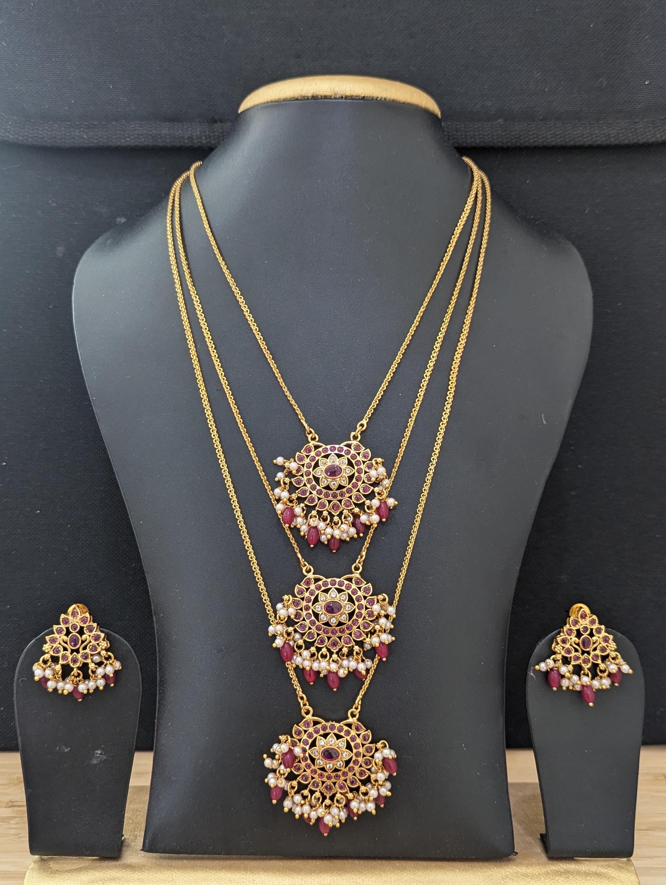 Step Chain Necklace Set / Triple Stranded Long Set / Gold Plated Kemp ...