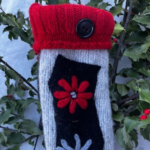 Red/Black/Gray, sustainably made recycled wool & fleece mittens S/M