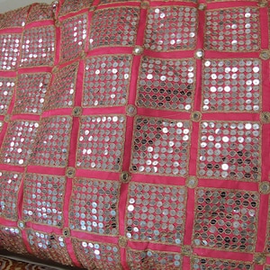 Shantung Squenced Fabric 45 &quot;Breit nützlich für Kleidung und Innenausstattung. Verkauft lose Lagerware