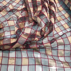 Seidenorganza-Mesh, weiches Gewicht mit goldfarbenem, kariertem Karomuster, geeignet für Bekleidungszubehör und Innenausstattung, 45 &quot;breit.