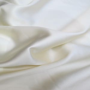 NY Designer Fabrics Off White Silk Blend Mikado Fabric