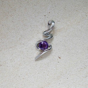 Sterling Silver Purple Amethyst Squiggle Pendant, 925 Silver Pendant, GemstoneJewelry, Birthday Gift for Her, February Birthstone image 7