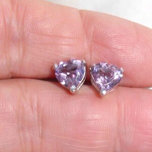 Sterling Silver Amethyst Heart Stud Earrings, February Birthstone, Purple Earrings, Gift for Her Bild 7