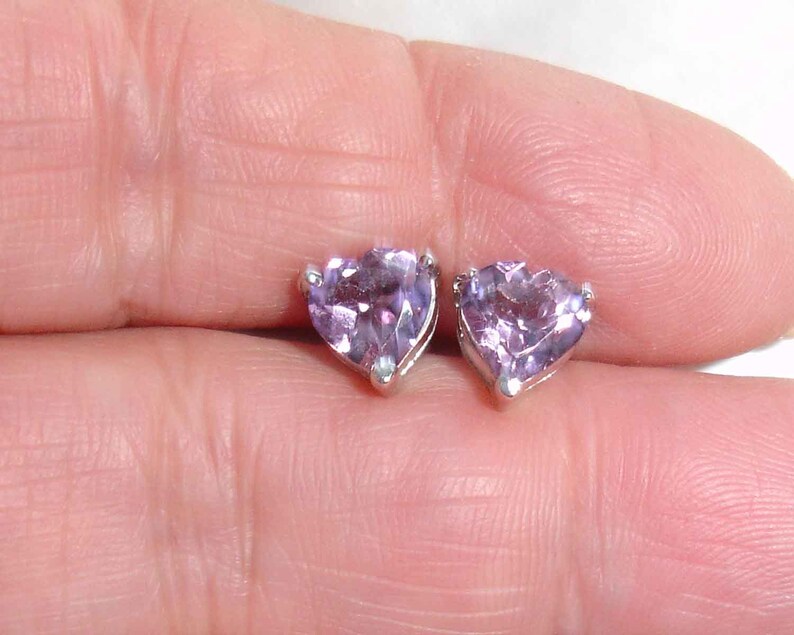 Sterling Silver Amethyst Heart Stud Earrings, February Birthstone, Purple Earrings, Gift for Her Bild 7