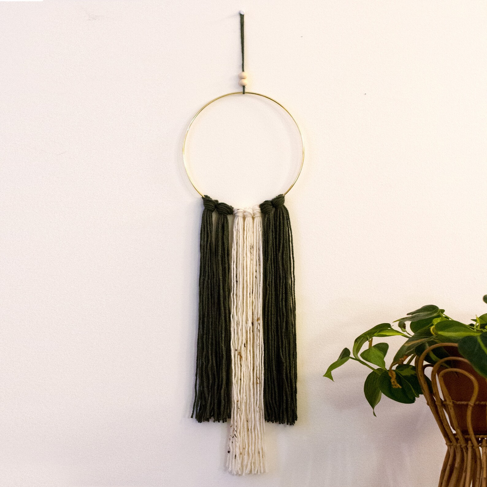 Green And White Yarn Wall Art Boho Christmas Decor Etsy