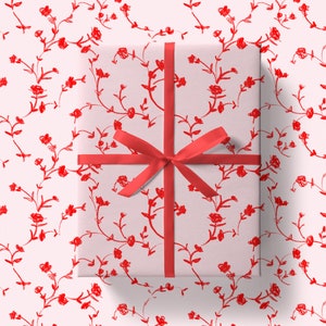 Wrapping Paper: Wallflower Vines Red