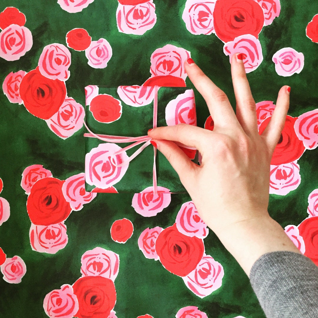 Wrapping Paper: Pink and Red Rose on Hunter Green {christmas, Holiday ...