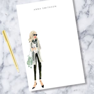 Personalized Notepad Girl: Bucket Bag {Fashion Girl, Girly, Cute, Notes, Grocery List, Todo, Working From Home}