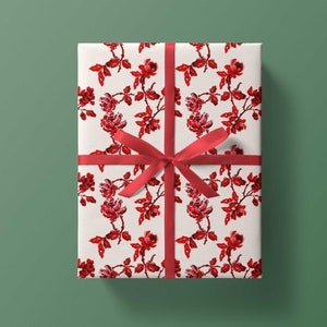 Holiday Wrap: Holiday Rose {Christmas, Holiday, Birthday, Gift Wrap, Wrapping Paper} Skiiers
