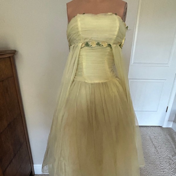 1950's Yellow Taffeta Prom Dress