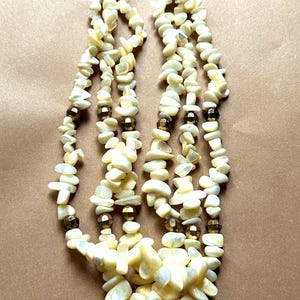 Vintage 3 Strand Mother of Pearl Chunky Necklace