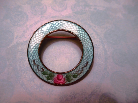 Enameled Circle pin - Gem