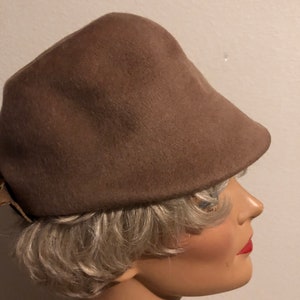 Flowered hat vintage Felt