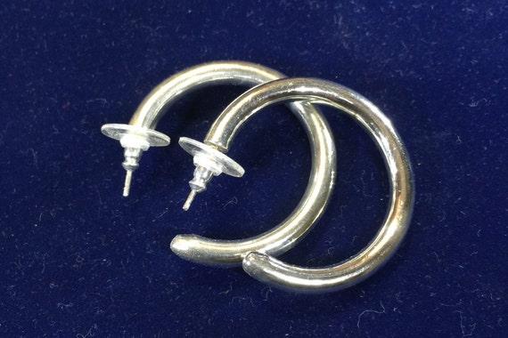 Silver loop earrings