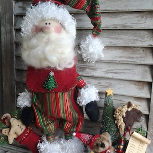 Mailed Paper Craft Pattern - DIY Country Santa - Christmas Pattern