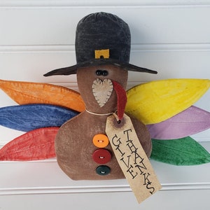 Thanksgiving Turkey Paper Craft Pattern: DIY Tabletop Decor