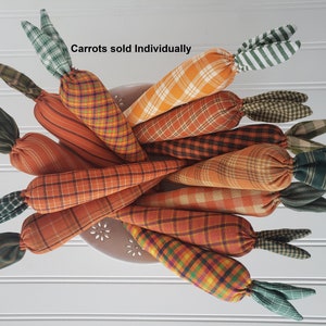 Primitive Carrots Bowl Filler 5 inch long - Country Carrots - Primitive Handmade Carrots - Primitive Spring Carrots - Homespun Fabric Carrot