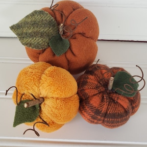 Fall Pumpkin Set - Flannel Velvet Pumpkins - Thanksgiving Pumpkins - Pumpkin Decoration - Pumpkin Home Accent - Autumn Primitive Pumpkin