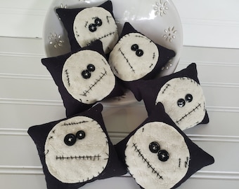 Wool Mummy Bowl Filler - Halloween Home Décor - Spooky Fall Decoration - Rustic Pillow Tuck