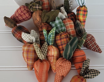 Homespun Fabric Carrots: Primitive Easter Tiered Tray Decor