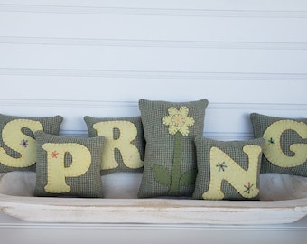 Spring Wool Applique Pillow Set - Wool Seafoam Spring Greeting Message Pillows - Primitive Front Door Welcome - Welcome Spring Home Decor